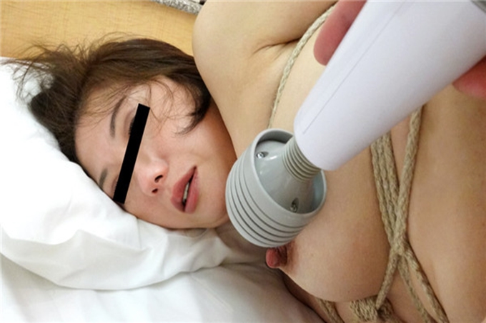 突然受Uko-Satomi Yamauchi-的约束