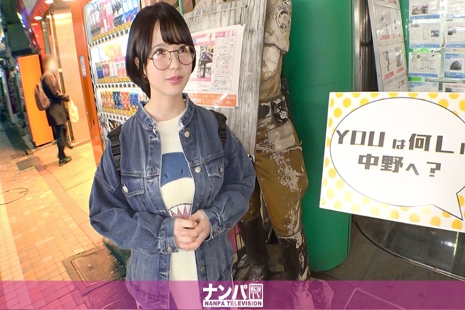 真实素人搭讪,初次摄影。 1614 性知识在BL里…男性经验少的质朴孩子很弱!头和身体都很丰满!因为自己开发的原因感觉一个劲地!