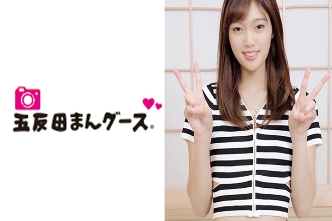 五反田マングース めぐ 身材苗条，和素人一起在饭店做了色情的事情。因为长得太漂亮了，所以给他舔了一下脸w光滑的皮肤最棒了！不管碰哪里都是敏感。说年轻也很好呢～w爬行使之口交就那样从背部插入。我给美乳浇了精液。