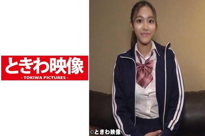 褐色混血学生纯粹援交中出&颜射！在拉丁淫娃口内发射精子…。和有着很好的不良感的辣妹系褐色混血学生再次援交！虽然是第二次做爱，但一开始有点害羞的害羞的笑很多，但渐渐地从拉丁系的热情接吻开始开启开关！把小鸡鸡放在眼前的话，会被大眼睛盯着，心跳得厉害！面对面坐位自动上下移动的活塞太激烈了！