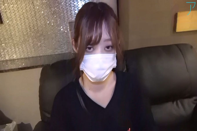【FC2】身材高挑、美腿、三白眼的少女。强行强奸一个谦虚的女孩并颜射她的不道德感。单相思。