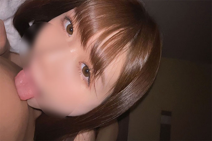 传播挑逗最美丽的身体并让您感到色情的性感视频。