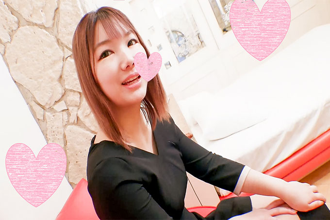 [FC2] 2005 年 ♥ 目前正在学习成为一名保育员 在苗条丰满苗条的湿洞里用非常厚的大酒瓶播种