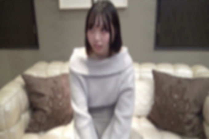[FC2] 刚入学18岁！安静谦虚，但充满好奇心。远离奇闻趣事，性爱第一次体验。