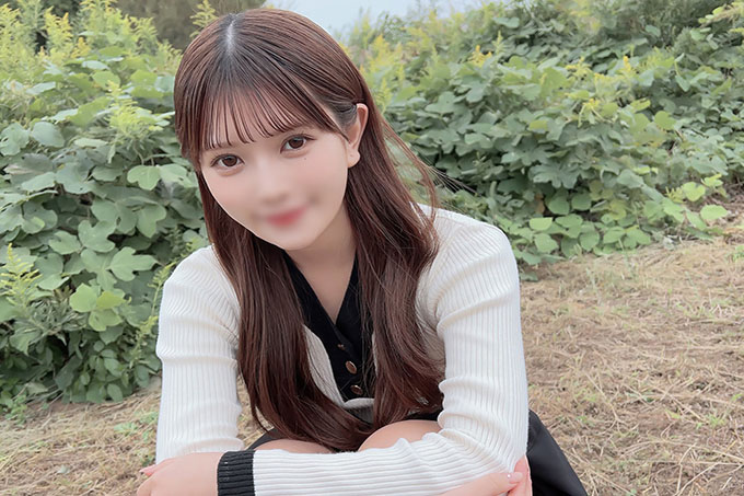 [FC2]毕业于名校，因美貌而毫无艰辛成长的天真少女，沉浸在户外快感中，反覆高潮的美丽女人