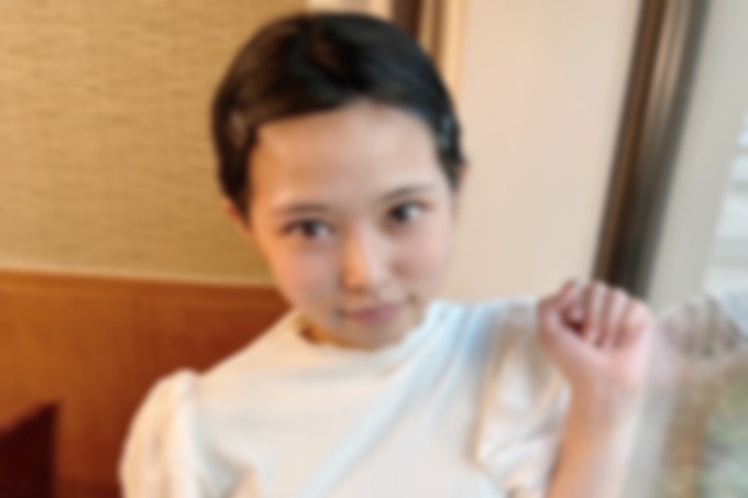 [FC2] 他是我目前唯一有经验的人。她无法忍受她从未经历过的极小阴户，哭了。