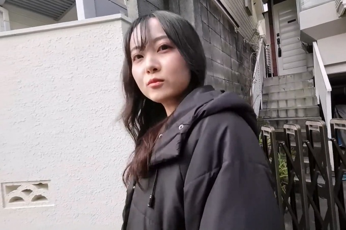 [FC2] 我让我皮肤白皙娇小的女朋友操了一个黑鸡巴。第一个日本男人的第一次中出！