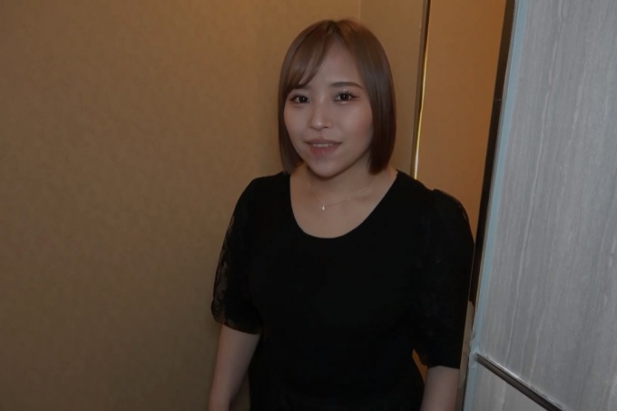 【FC2】娃娃脸美巨乳超妖艳调皮身材第二轮私房中出！