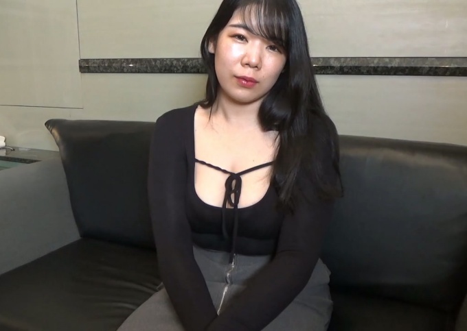 [FC2] H罩杯巨乳的保育老师。在温和的气氛中，他用勃起的鸡巴请求深深的插入。
