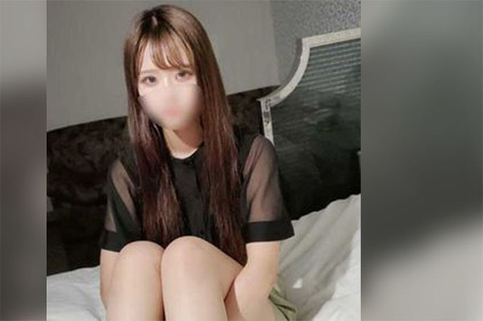 直到今天!译“#3”阿里逃跑少女。对 18 岁的奇闻趣事有一种不道德的感觉。