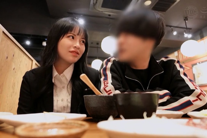 【彻底爱上性友糖果和鞭子的G胸受虐狂】帅哥性友一不肯和她做爱,她突然变了!