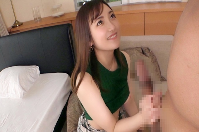 在网上AV应募→AV体验摄影 1333 【初拍】【色情鞭笞美臀】【激绝顶】露出令人讨厌的肢体的美丽脸的营养师。隔了好久的性交和第一次的体验使紧张感高涨起来