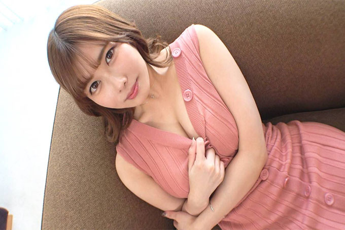 【怒G罩杯】第一次体验迟到20岁，到了30岁都不好意思说“栗子*松鼠”。虽然经验不多，但我会用丰满的G罩杯和认真的态度尽力为你服务，我会是你的小菜...！申请人业余，第一次 AV 拍摄 307