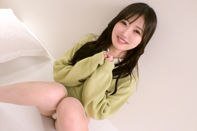 迷人的苗条职业学生登场!有着外表无法想象的纯真的Gap Moe